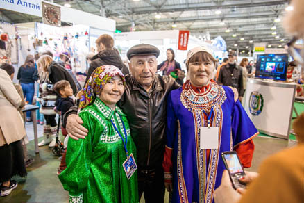 Выставка-ярмарка «Сокровища Севера. Мастера и художники России»