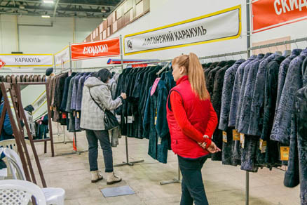 Novotorzhsky trade fair ' Get a fury coat' again in Sokolniki